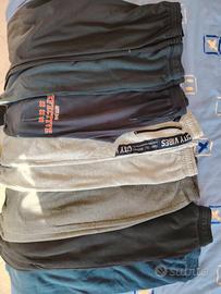 8 paia di pantaloni 2 maglie 1 felpa 