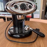 Macchina da Caffè ILLY Iperespresso nera X7.1