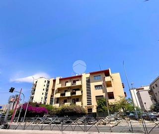3 LOCALI A PALERMO