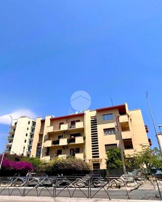 3 LOCALI A PALERMO