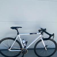Bicicletta scatto fisso/flip flop nuova
