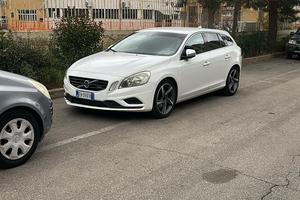 Volvo v60 D3 2011 333000km
