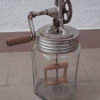 vecchia zangola per burro 