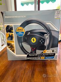 Volante/pedaliera per videogiochi