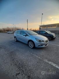 Opel astra k sport tourer 1,6 110 cv