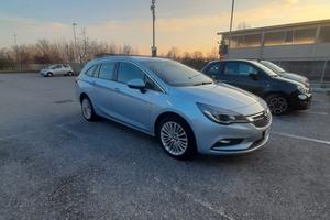Opel astra k sport tourer 1,6 110 cv