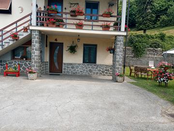 Appartamento con giardino e garage a Cutigliano