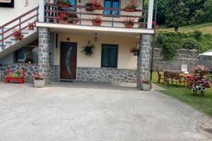 Appartamento con giardino e garage a Cutigliano