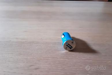 Adattatore usb auto