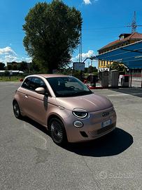 Fiat 500e 3+1 42 kwh ok neopatentati