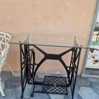 TAVOLINO - BASE IN GHISA - MACCHINA DA CUCIRE