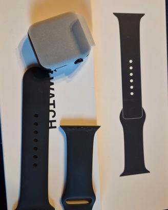 Apple Watch SE3 44mm + cinturino in silicone nero
