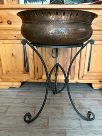 Antica Fioriera Bacile in rame e ferro battuto