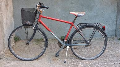 Bicicletta rossa da uomo da città 29
