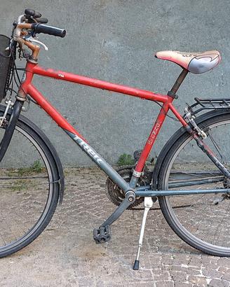 Bicicletta rossa da uomo da città 29
