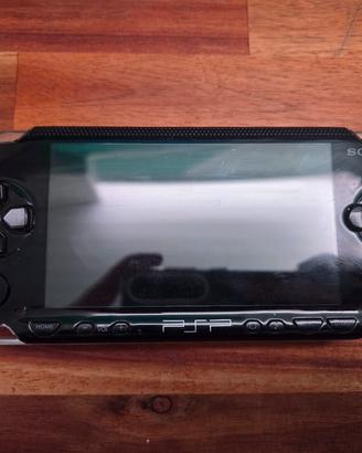 psp 1004 + 2 giochi 