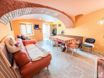 CASA SEMINDIPENDENTE A LANZO TORINESE