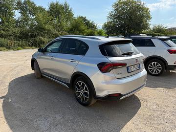 Fiat tipo cross
