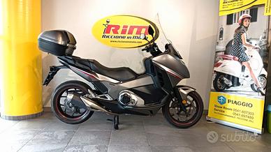 Honda Integra 750 SPORT