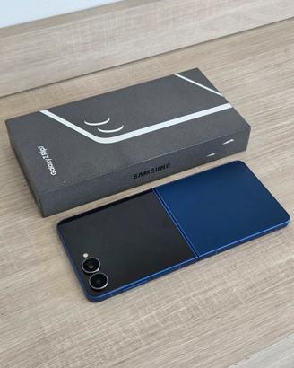 SAMSUNG Z FLIP 5G ITALIA 256GB PARI AL NUOVO 