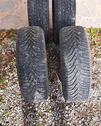 4 CERCHI GOMMATI PER AUTO