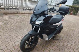 Aprilia SR Gt 200