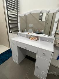 Mobile trucco (vanity)