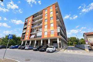 BILOCALE LIBERO SUBITO CON BOX AUTO