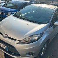 Ford fiesta 14 gpl economica