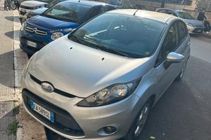 Ford fiesta 14 gpl economica