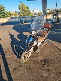 Beverly 300ie 