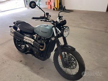 Triumph Street scrambler 900