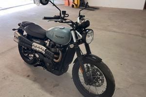 Triumph Street scrambler 900