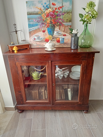 Credenza antica
