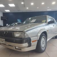 Alfa Romeo 75 3.0i V6 America