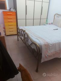 Letto  in ottone massiccio