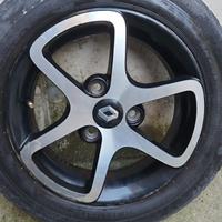 4 gomme con cerchi in lega Renault Twizy