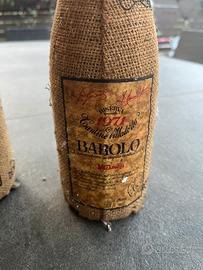 Due bottiglie trovate in cantina di Barolo