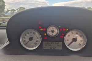  macchina lancia ypsilon 1.2 60 cv anno 2010 