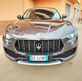 Maserati Levante 3.0 V6 250cv