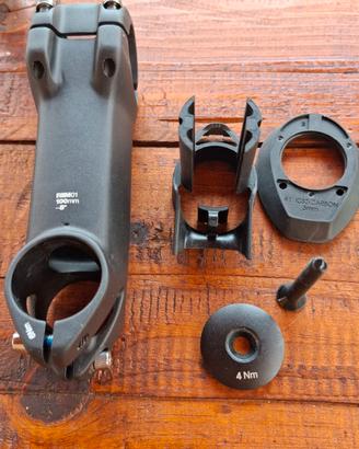 Manubrio + attacco manubrio BMC