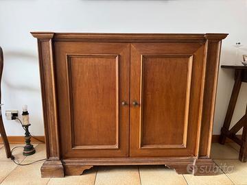 Credenza classica