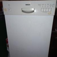 LAVASTOVIGLIE BOSCH 9 COPERTI