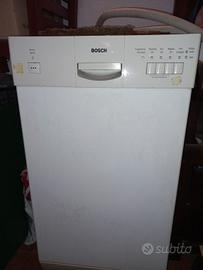 LAVASTOVIGLIE BOSCH 9 COPERTI