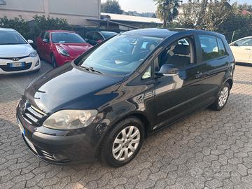 Volkswagen Golf 1.6 5p. Trendline*CERCHI