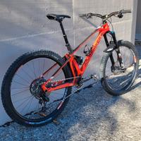 Mondraker Foxy Carbon R MTB enduro