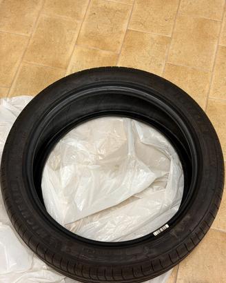 Gomme Michelin 205/45 R 17