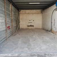 Affitta box auto di 50mq