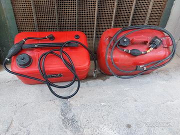 Serbatoi motore fuoribordo e boa ormeggio