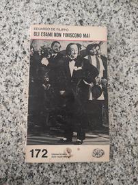 Libro "Gli esami non finiscono mai" De Filippo